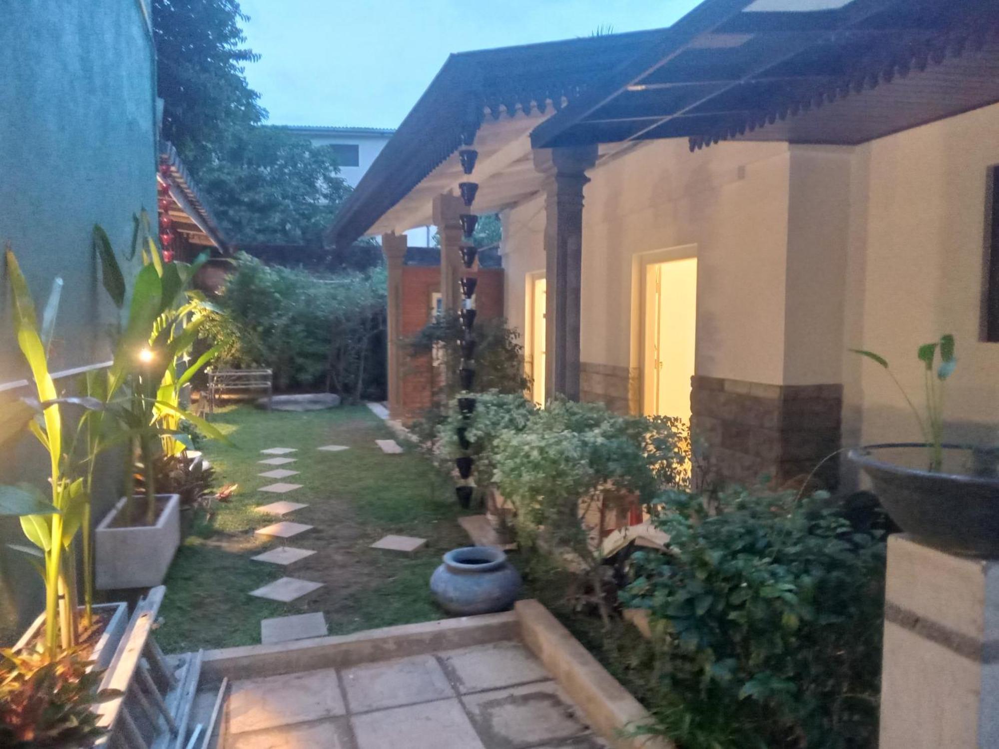 Thisu Villa Dikwella Ngoại thất bức ảnh